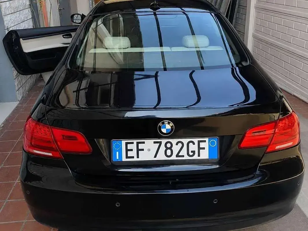 Usata BMW 320 M Sport 184 CV (135 kW) 2010 Nero Coupé