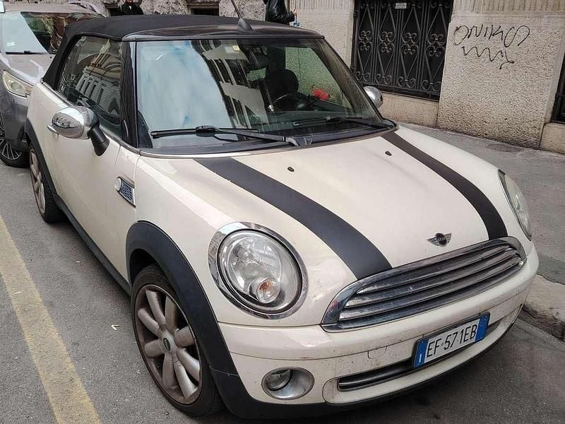 Usata Mini Cooper Cabriolet 122 CV (89 kW) 2010 Bianco Cabrio