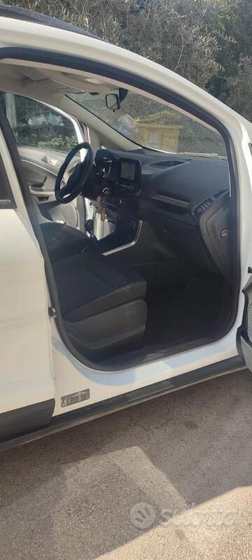 Bianco Usata 2018 Ford Ecosport SUV | 11.000 € (Buon prezzo) - Immagine 1/4