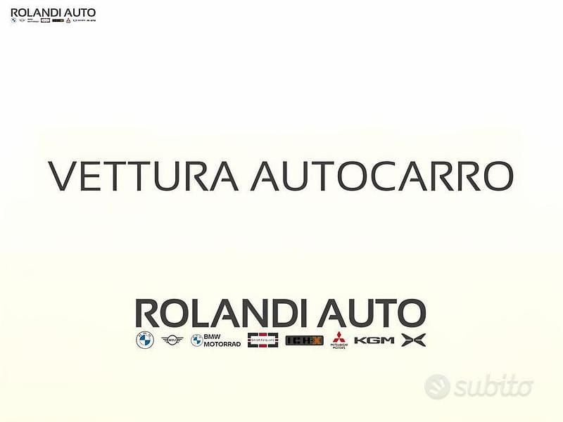 Usata Volvo XC40 Momentum 129 CV (94 kW) 2022 Nero SUV