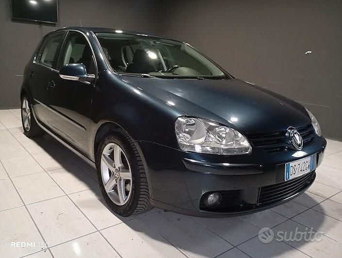 Usata VW Golf VI Comfortline 102 CV (75 kW) 2008 Grigio Utilitaria
