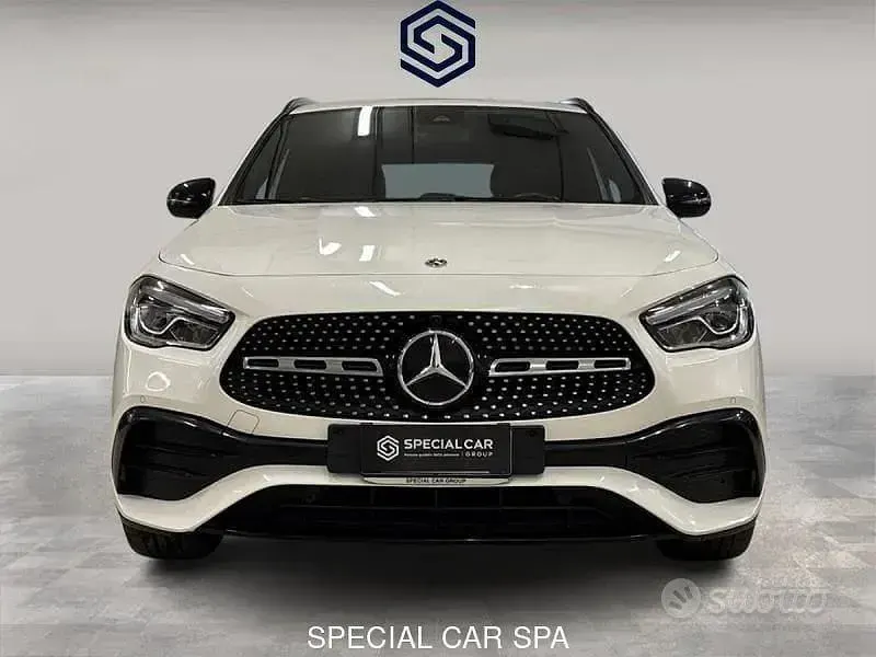 Usata Mercedes GLA200 Premium 150 CV (110 kW) 2021 Bianco SUV