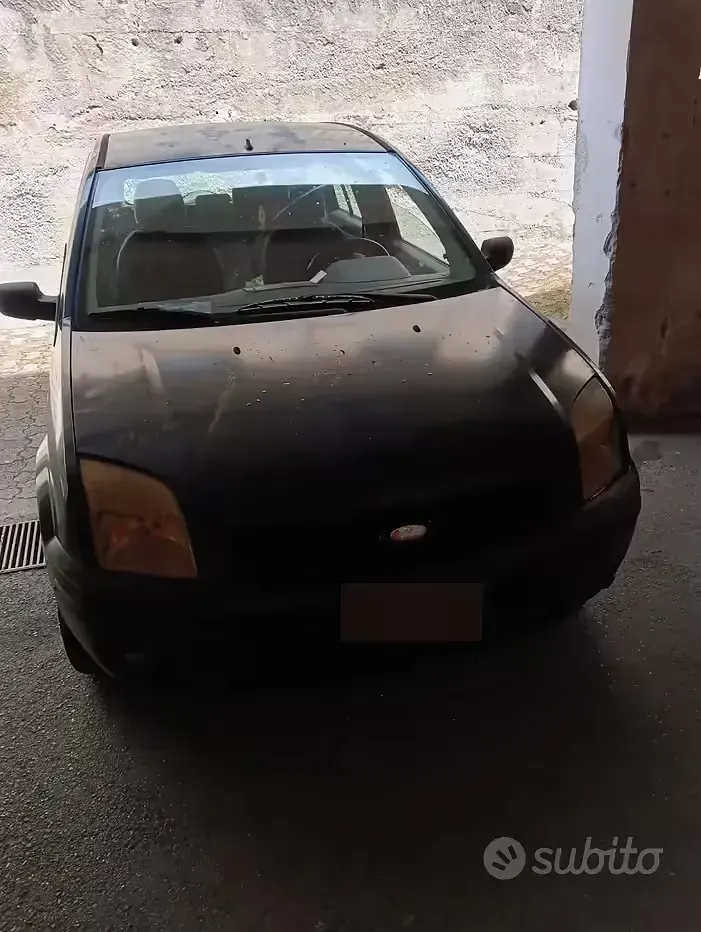 Usata Ford Fusion 68 CV (50 kW) 2003 Blu Utilitaria