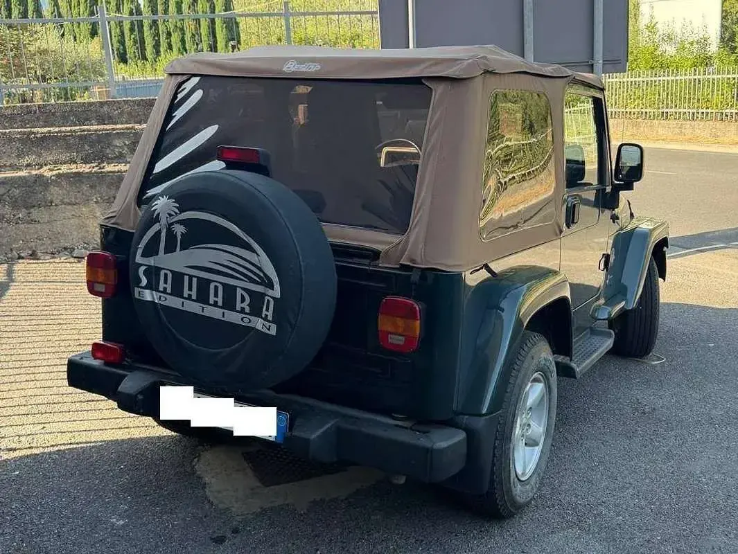 Usata Jeep Wrangler Sahara 177 CV (130 kW) 2005 Verde SUV