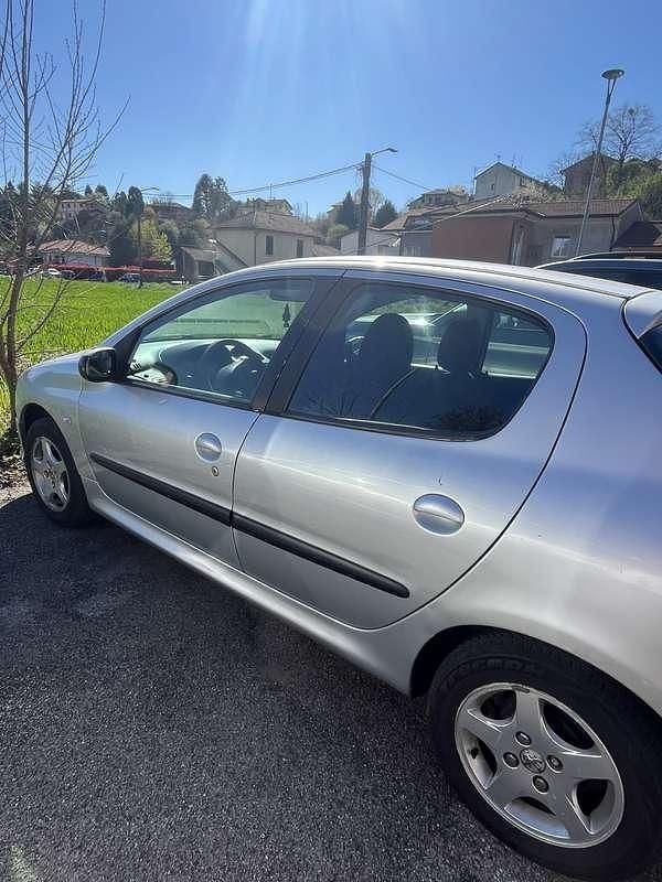 Usata Peugeot 206 68 CV (50 kW) 2005 Berlina