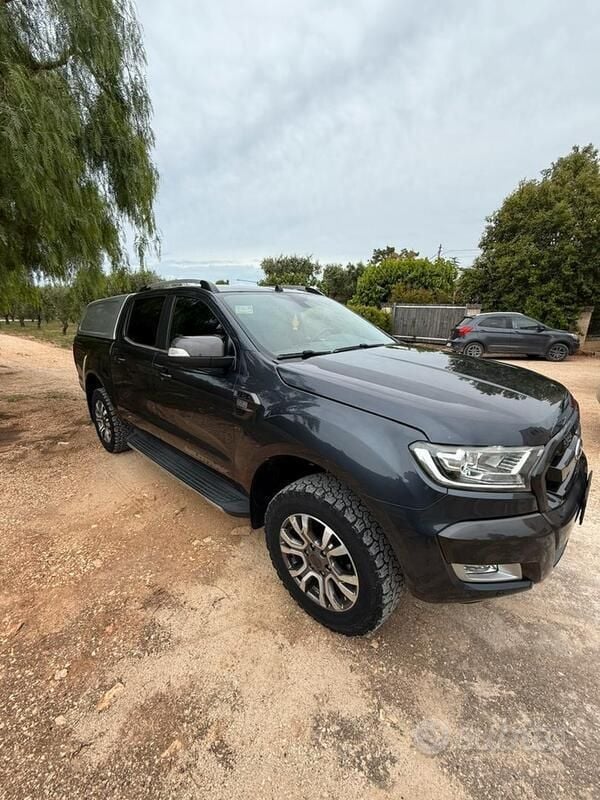 Usata Ford Ranger Wildtrack 160 CV (117 kW) 2018 Blu Pick-up