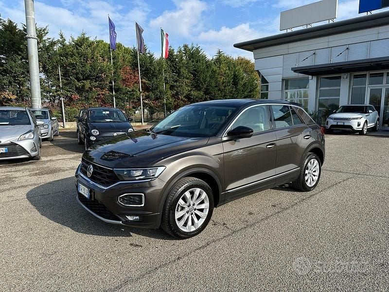 Marrone Usata 2019 VW T-Roc Advance SUV | 16.900 € (Buon prezzo) - Immagine 1/4