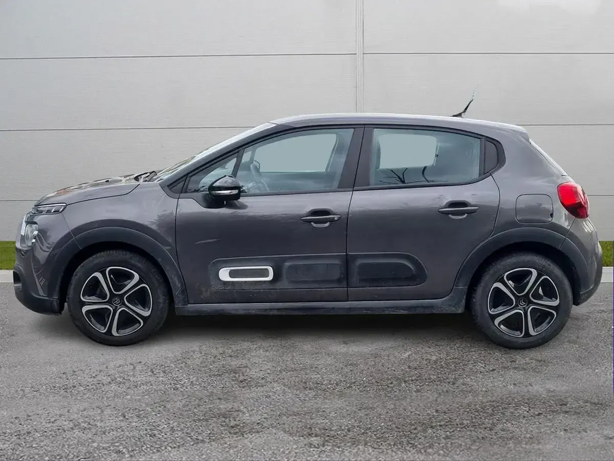 Używany Citroën C3 83 KM (61 kW) 2024 Szary Sedan/Limuzyna