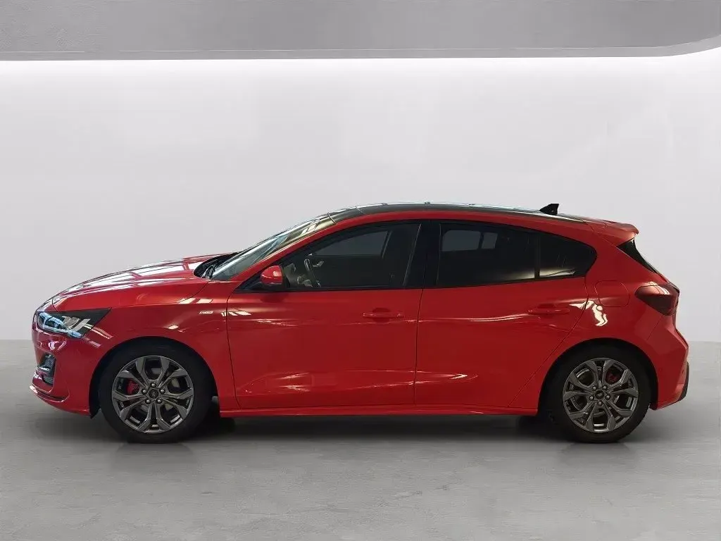 Usata Ford Focus ST-Line X 125 CV (91 kW) 2023 Race red Berlina