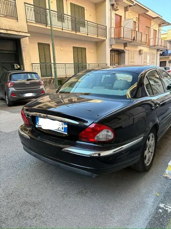 Usata Jaguar X-type Executive 156 CV (114 kW) 2003 Nero Berlina