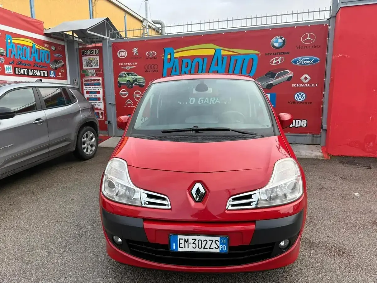 Usata Renault Modus 113 CV (83 kW) 2012 Rosso Monovolume