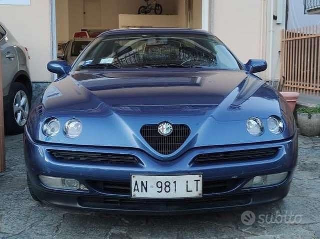 Usata Alfa Romeo GTV Lusso 150 CV (110 kW) 1997 Blu/azzurro Coupé