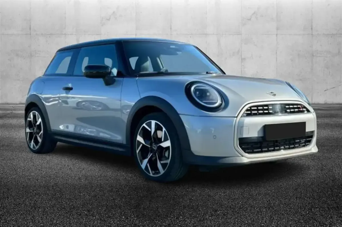 Usata Mini Cooper S Classic 204 CV (150 kW) 2025 Argento Utilitaria