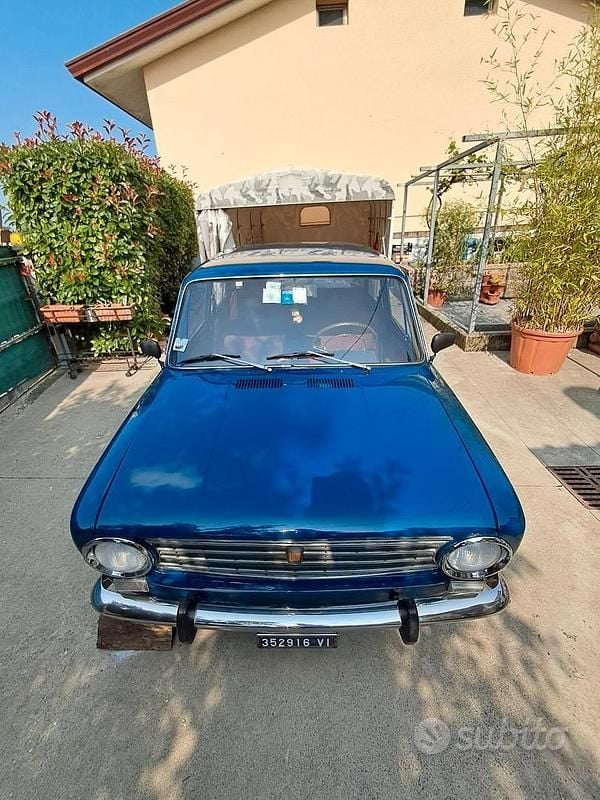 Usata Fiat 124 1960 Blu Berlina