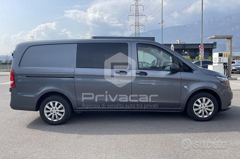 Usata Mercedes V200 Executive 135 CV (99 kW) 2018 Grigio Monovolume