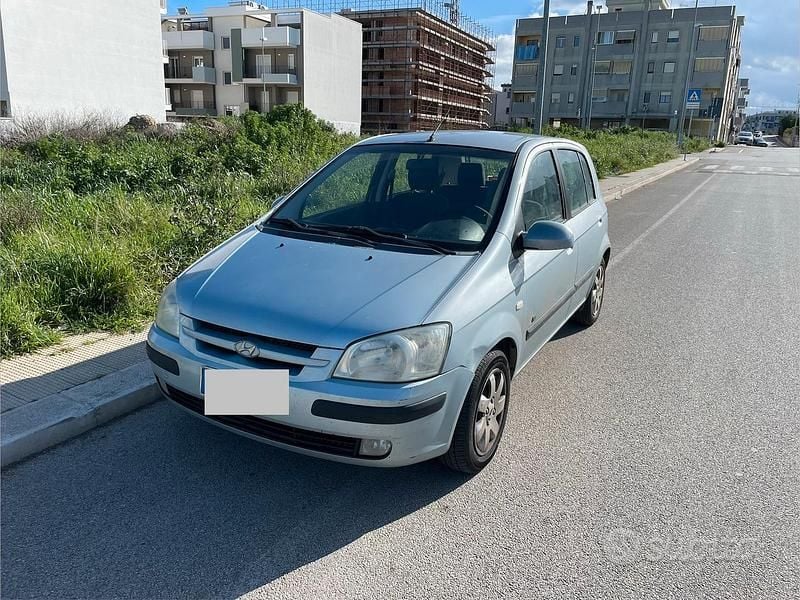 Blu/azzurro Usata 2004 Hyundai Getz Utilitaria | 900 € (Ottimo prezzo) - Immagine 1/4