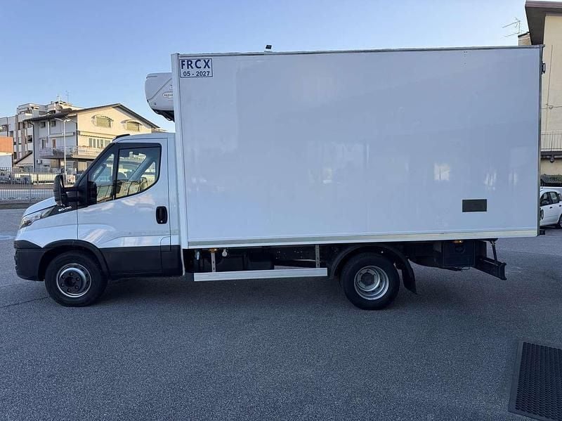 Usata Iveco Daily 170 CV (125 kW) 2015 Bianco Furgone