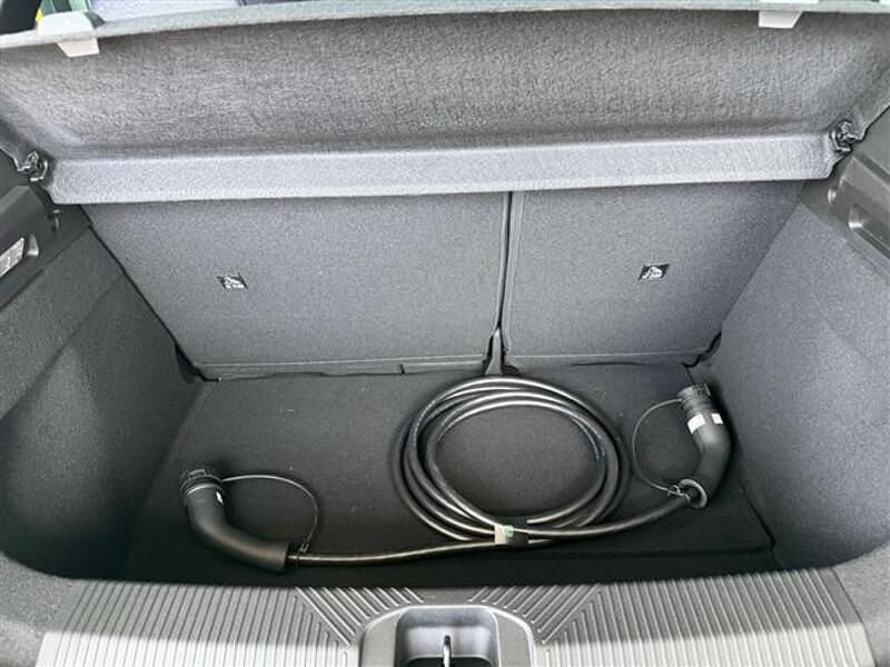 Nuova Renault 5 E-Tech Komfort 11 kW (15 CV) 2025 Verde chiaro