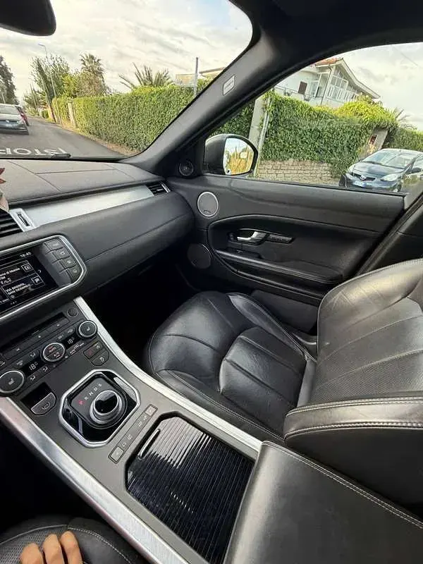 Usata Land Rover Range Rover evoque 132 CV (97 kW) 2016 Grigio SUV