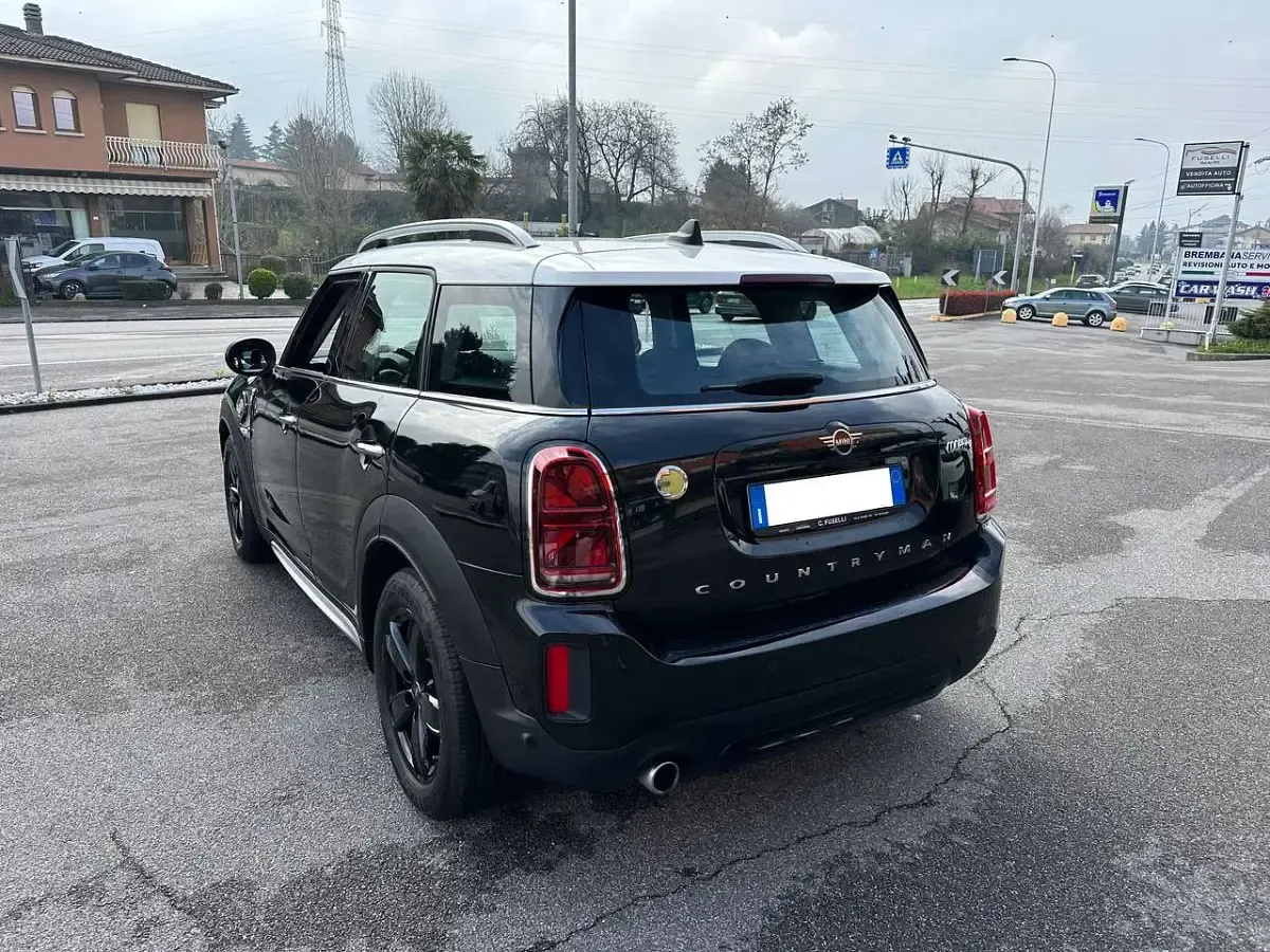 Usata Mini Countryman Business 125 CV (91 kW) 2022 Nero SUV