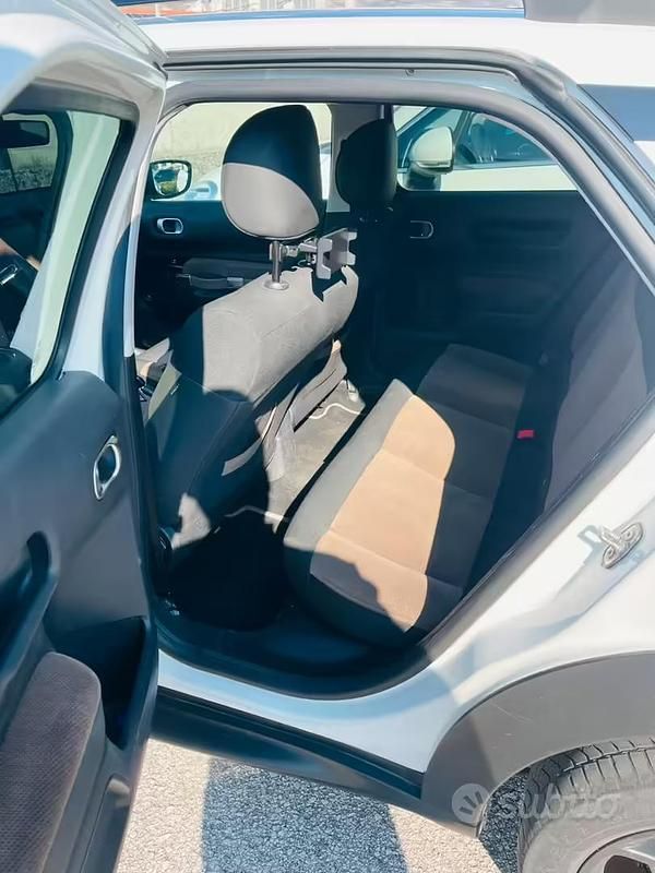 Usata Citroën C4 Cactus Feel 99 CV (72 kW) 2014 Bianco Utilitaria