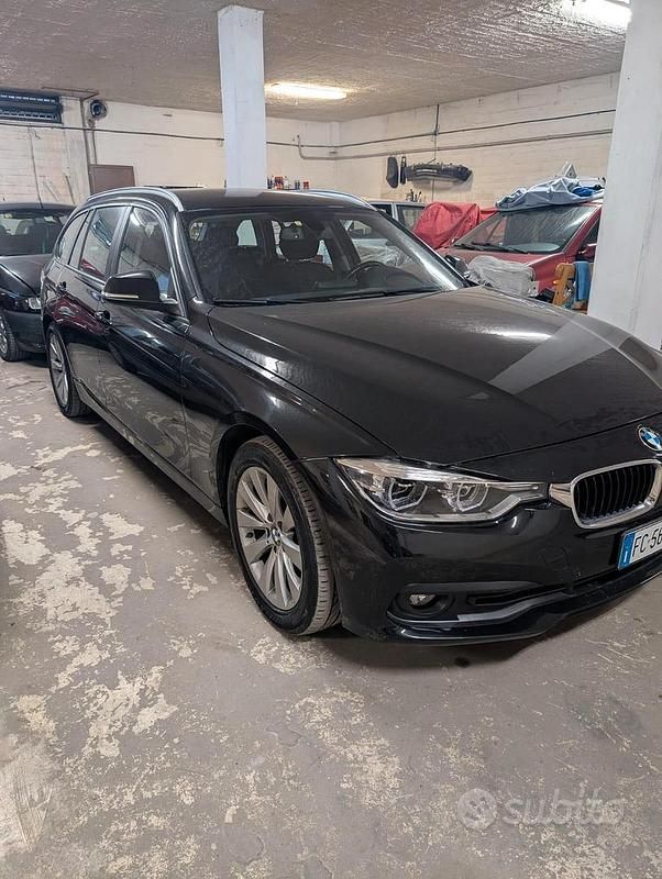 Nero Usata 2016 BMW 318 Tre volumi | 11.000 € (Ottimo prezzo) - Immagine 1/4