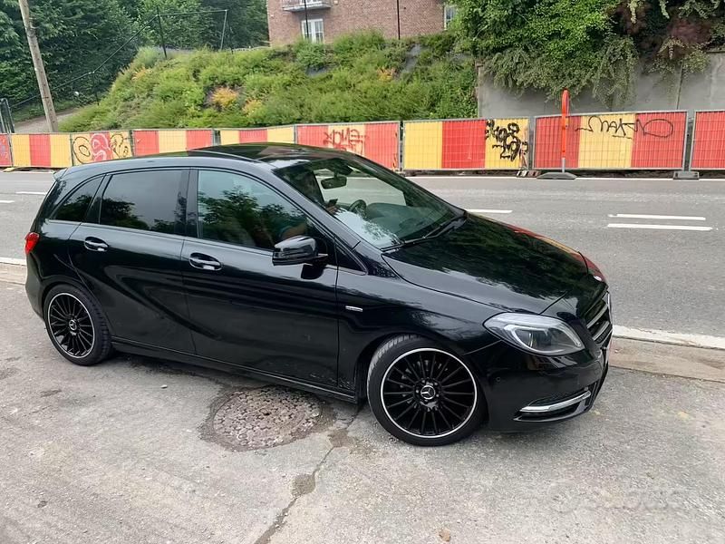 Usata Mercedes E250 2009 Grigio Berlina