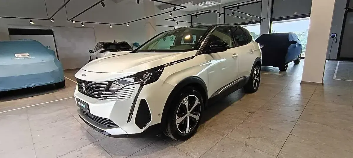 Usata Peugeot 3008 Allure 131 CV (96 kW) 2022 Bianco SUV