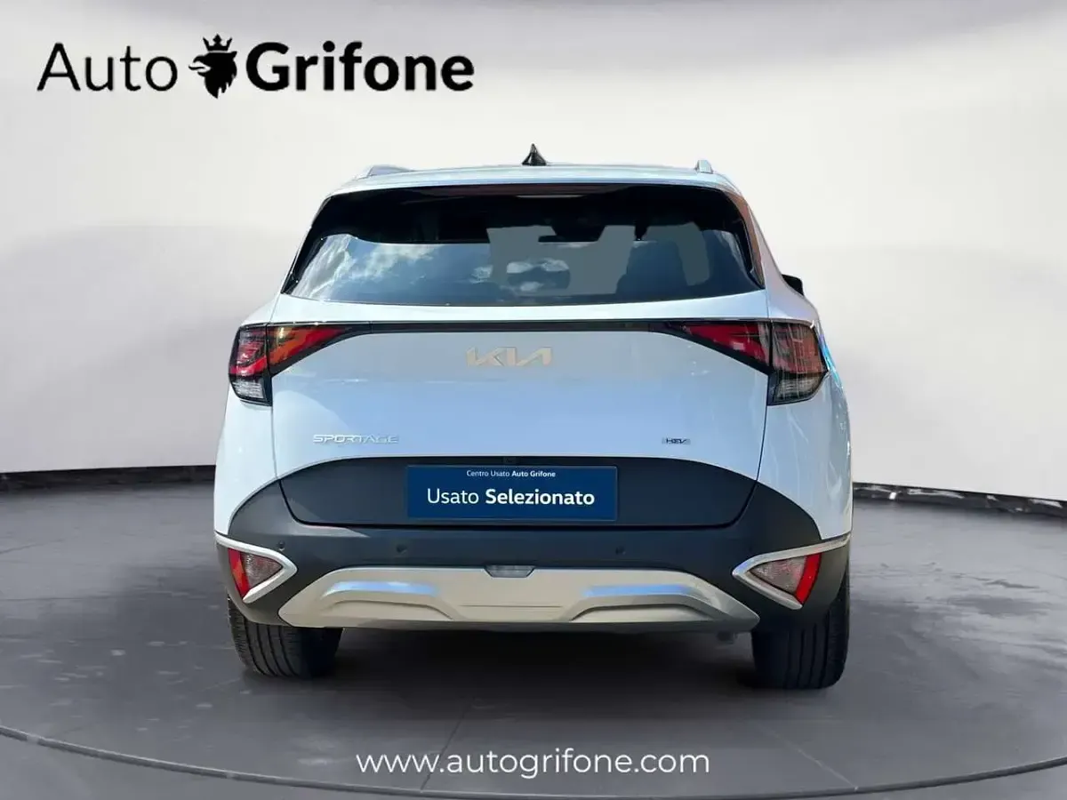 Usata Kia Sportage Style 230 CV (169 kW) 2023 Bianco SUV