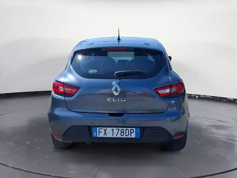 Usata Renault Clio 90 CV (66 kW) 2019 Grigio