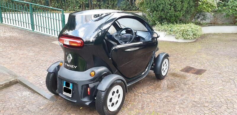 Usata Renault Twizy 12 kW (17 CV) 2016 Nero Utilitaria