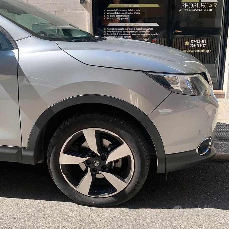 Usata Nissan Qashqai Tekna 110 CV (80 kW) 2016 Grigio SUV