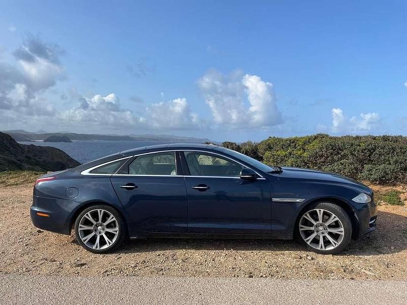 Usata Jaguar XJ Premium Luxury 275 CV (202 kW) 2010 Blu/azzurro Berlina