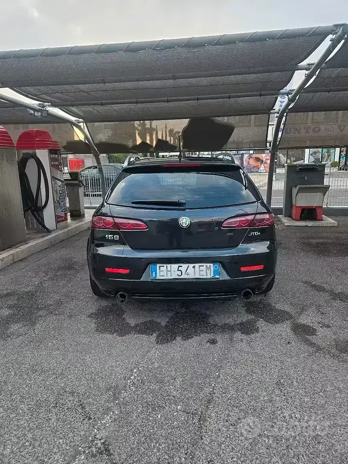 Usata Alfa Romeo 159 Distinctive 170 CV (125 kW) 2011 Nero Station wagon