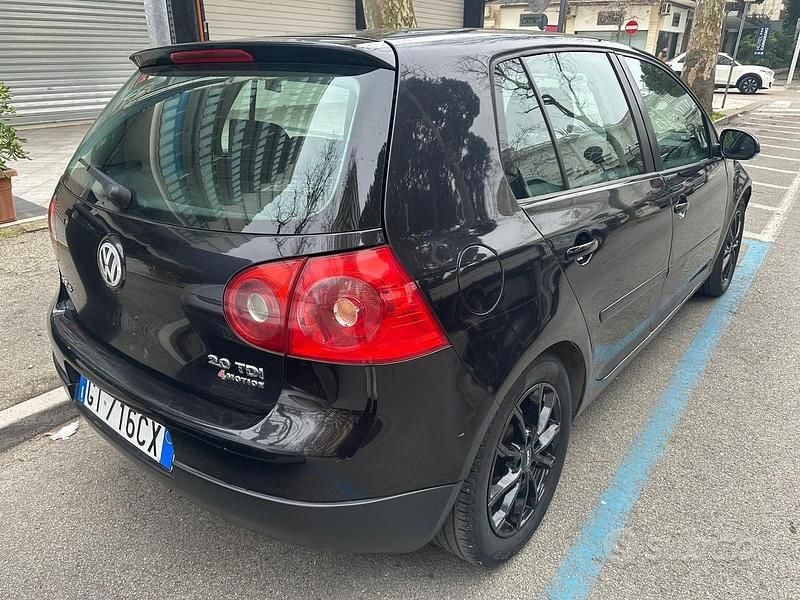 Usata VW Golf IV Sportline 140 CV (102 kW) 2005 Nero Berlina