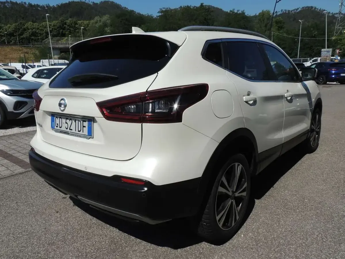 Usata Nissan Qashqai N-Motion 116 CV (85 kW) 2021 Bianco SUV