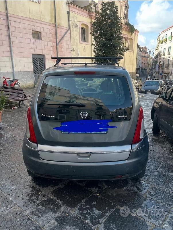 Usata Lancia Musa 69 CV (50 kW) 2009 Grigio Monovolume