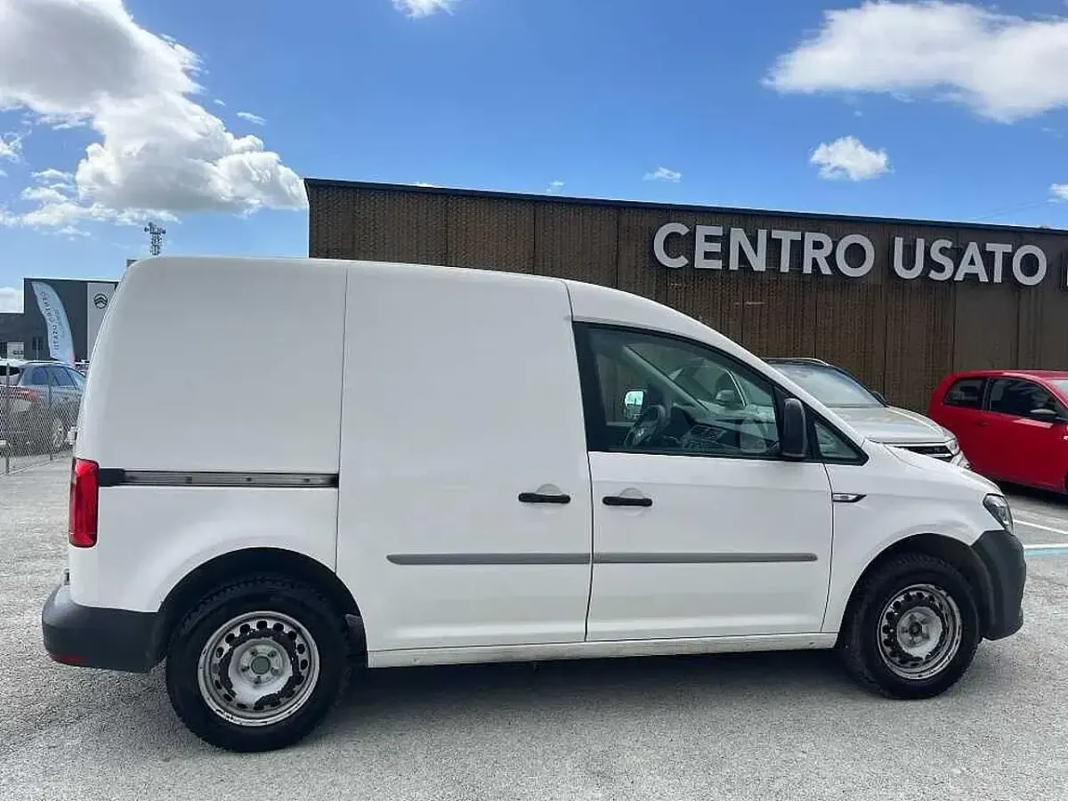 Usata VW Caddy Business 102 CV (75 kW) 2019 Bianco Monovolume
