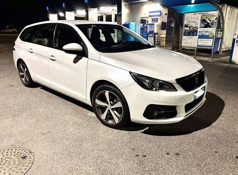 Usata Peugeot 308 SW Business-Line 131 CV (96 kW) 2019 Station wagon