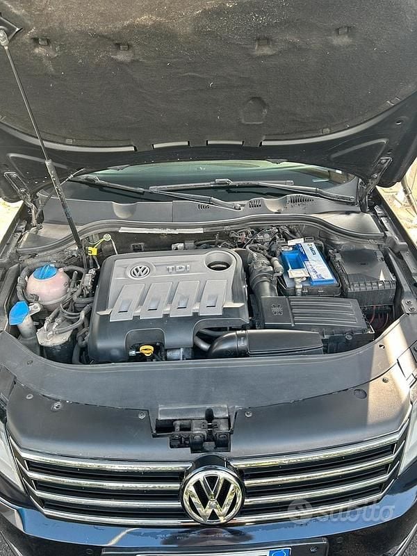Usata VW Passat 170 CV (125 kW) 2010 Nero Station wagon