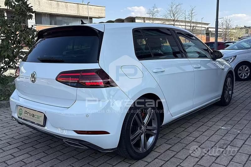 Usata VW Golf VII Sport 116 CV (85 kW) 2019 Bianco Utilitaria