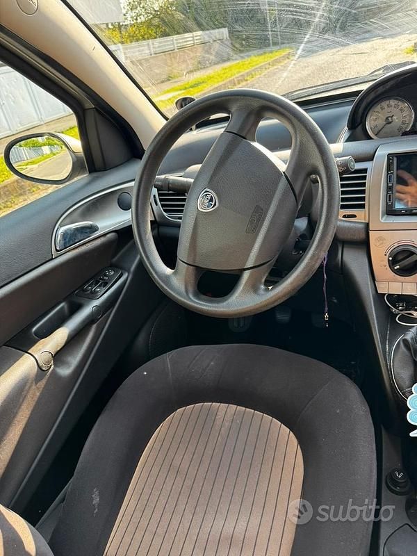 Usata Lancia Ypsilon 2008 Grigio Utilitaria