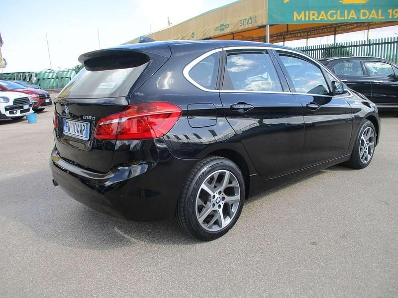 Usata BMW 216 116 CV (85 kW) 2018 Nero Station wagon