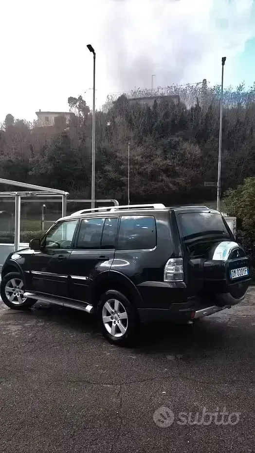 Usata Mitsubishi Pajero 160 CV (117 kW) 2008 Nero SUV