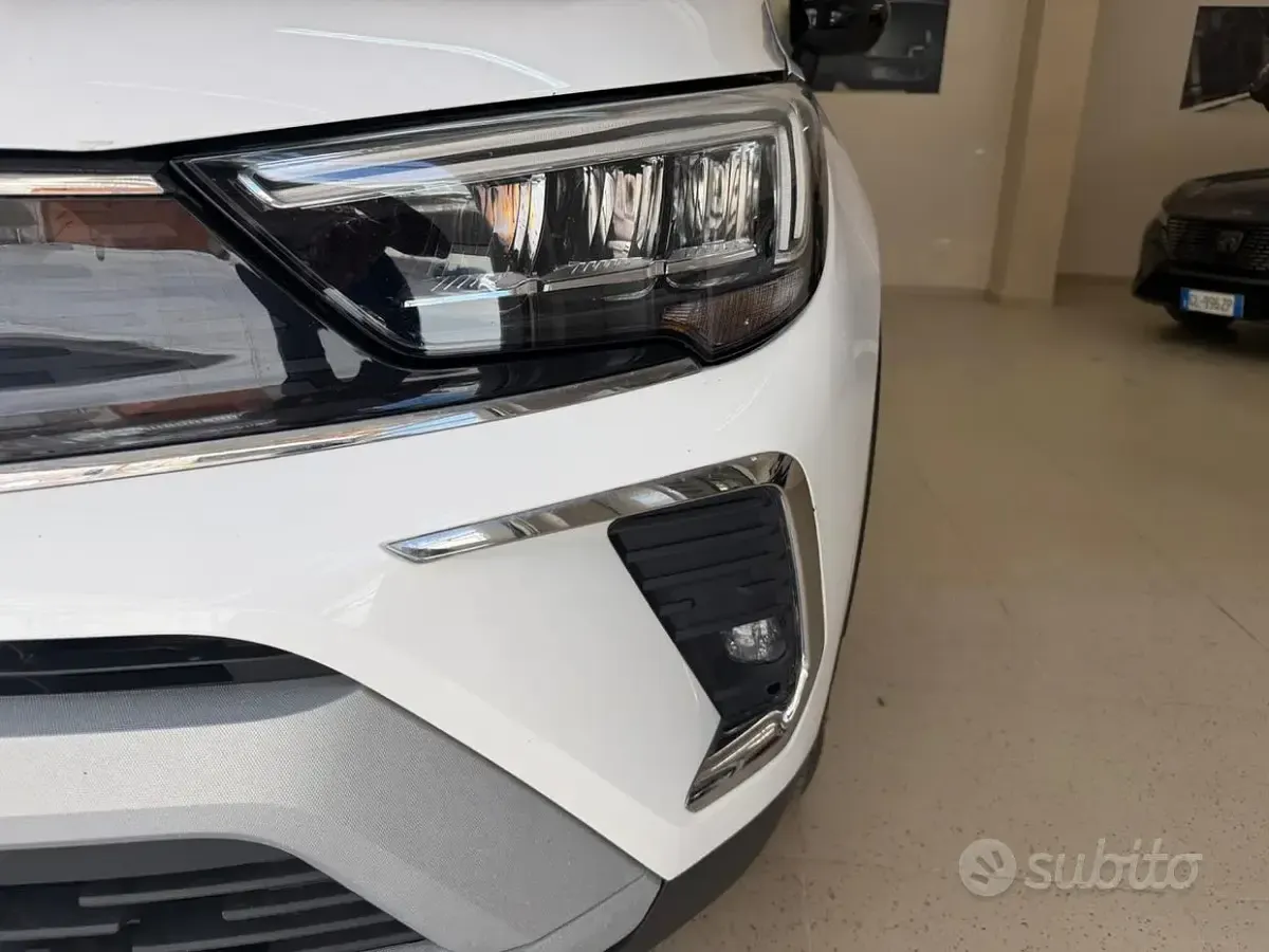 Usata Opel Crossland X Edition 110 CV (80 kW) 2021 Bianco SUV