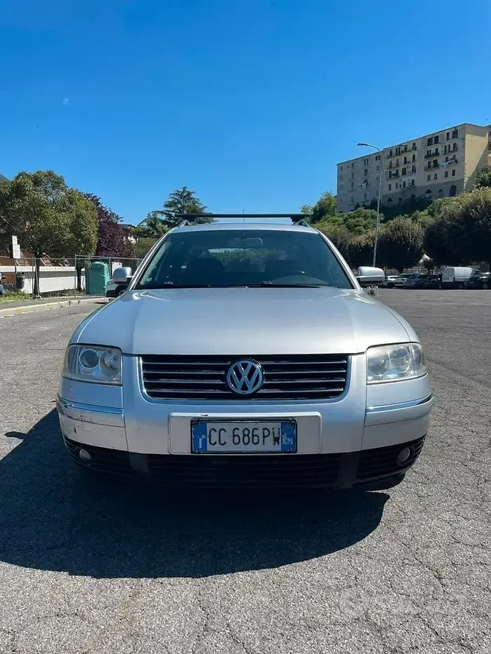 Usata VW Passat 130 CV (95 kW) 2002 Grigio Station wagon