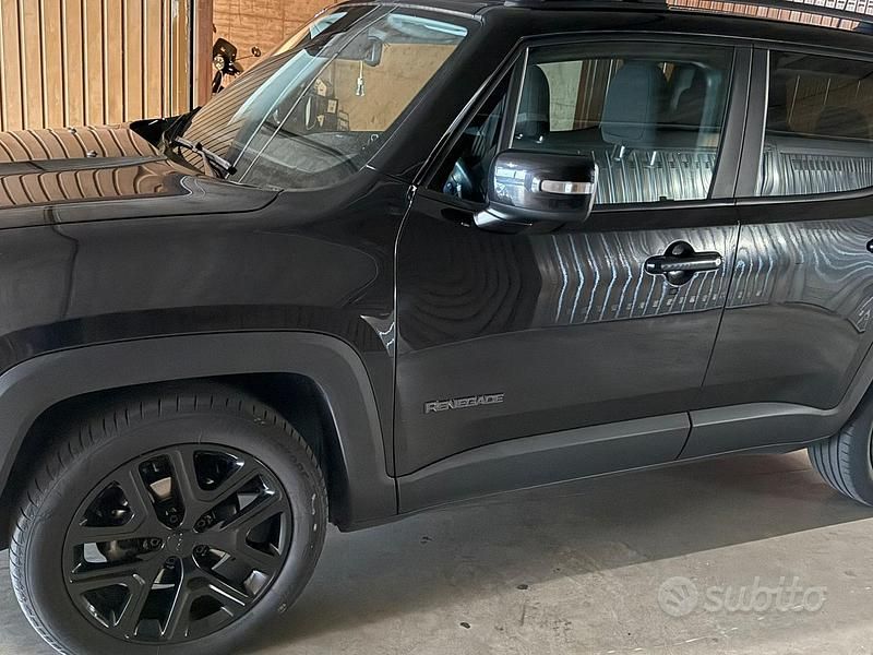 Usata Jeep Renegade Night Eagle 120 CV (88 kW) 2020 Nero SUV
