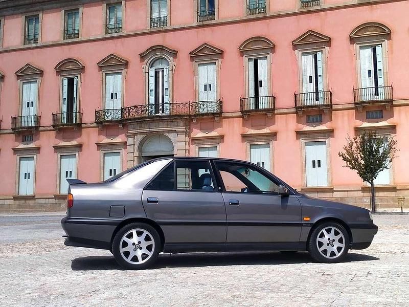 Usata Lancia Dedra 162 CV (119 kW) 1991 Grigio Berlina