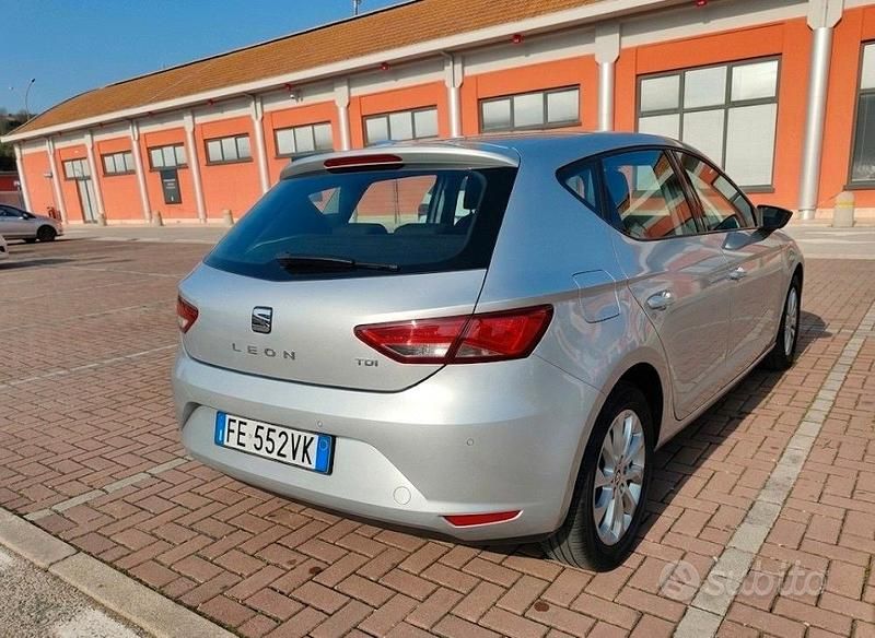Usata Seat Leon 110 CV (80 kW) 2016 Grigio Berlina