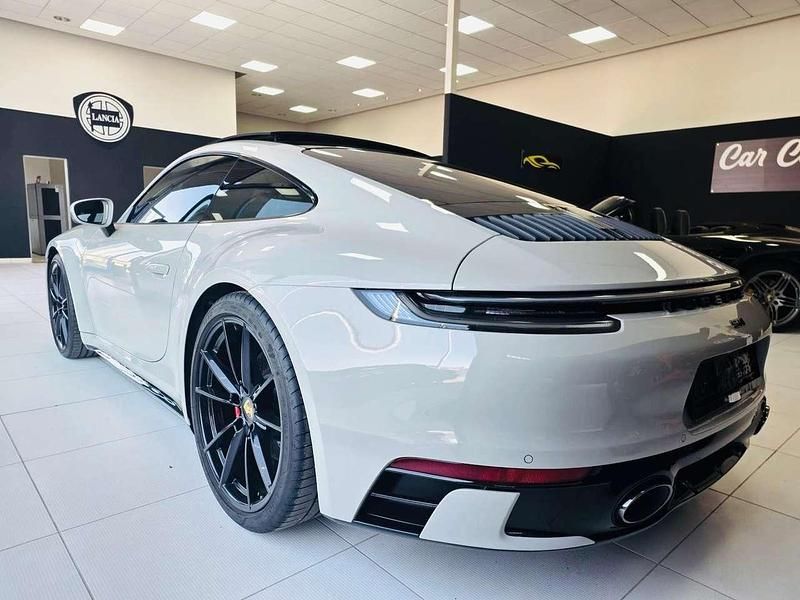 Usata Porsche 992 Chrono 450 CV (330 kW) 2021 Crayon gesso Coupé